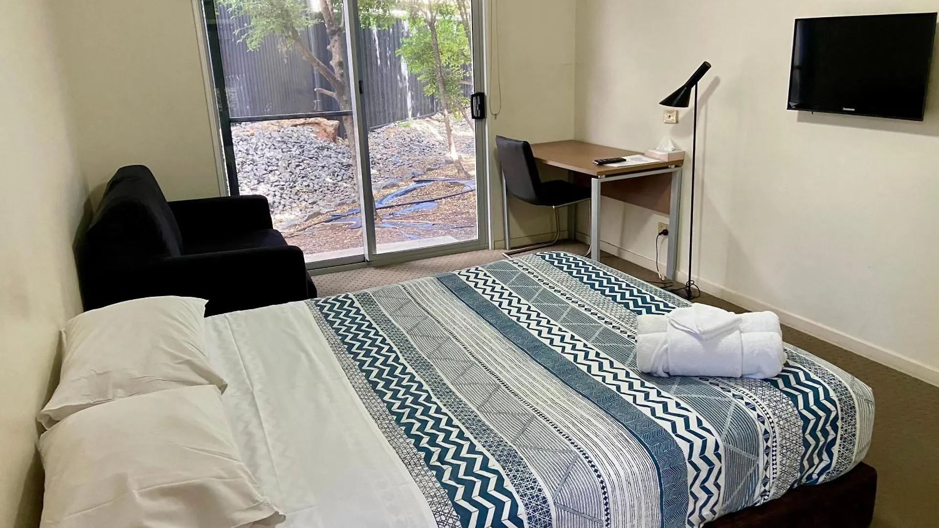 Black Rock Inn Blackwater 4*,  Australia