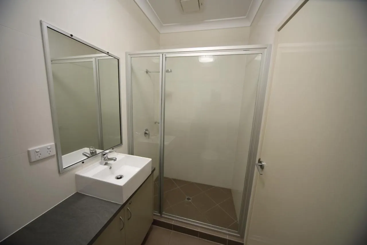 **** Motel Black Rock Inn Blackwater Australia